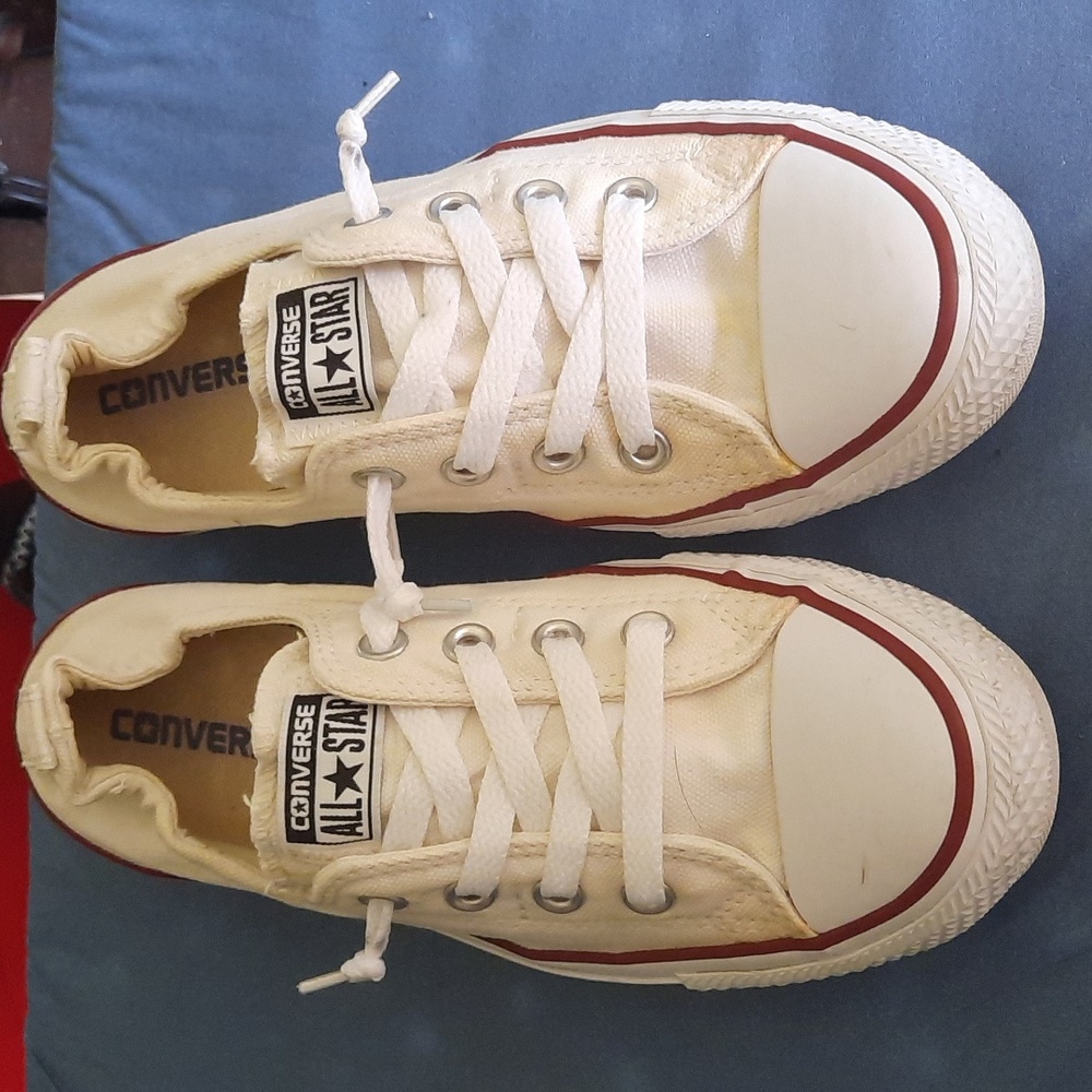 Converse All Star no tie sneakers sz9